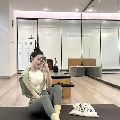 李彤诗